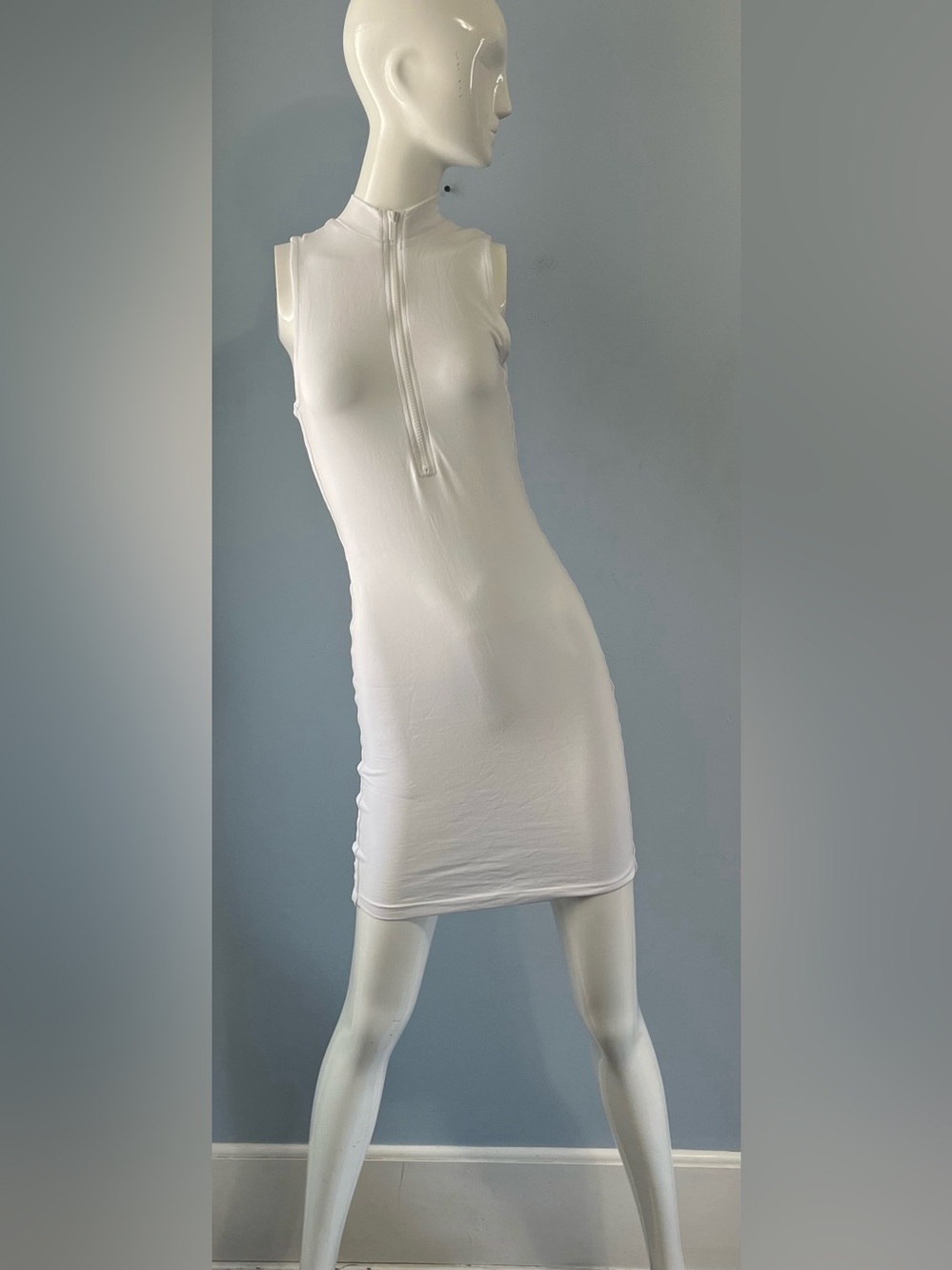 Guess White Sleeveless Zip-Front Racerback Bodycon Dress Logo Size S